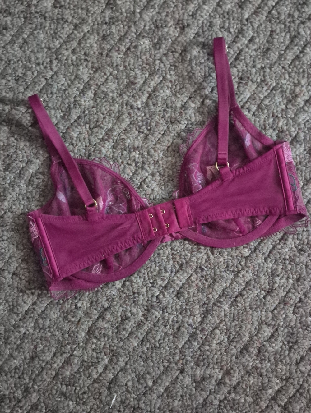 Victoria's Secret Very Sexy Unlined Embroidered Bra 32DD - Picture 3 of 6